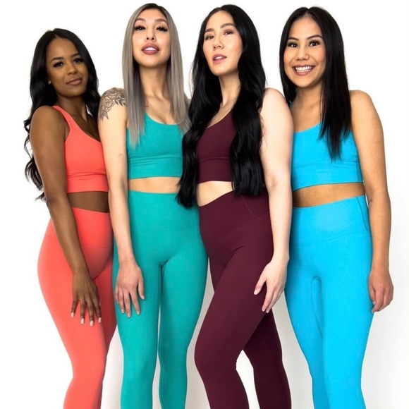 Meet your Posher, Elissa - Picture 1 of 1